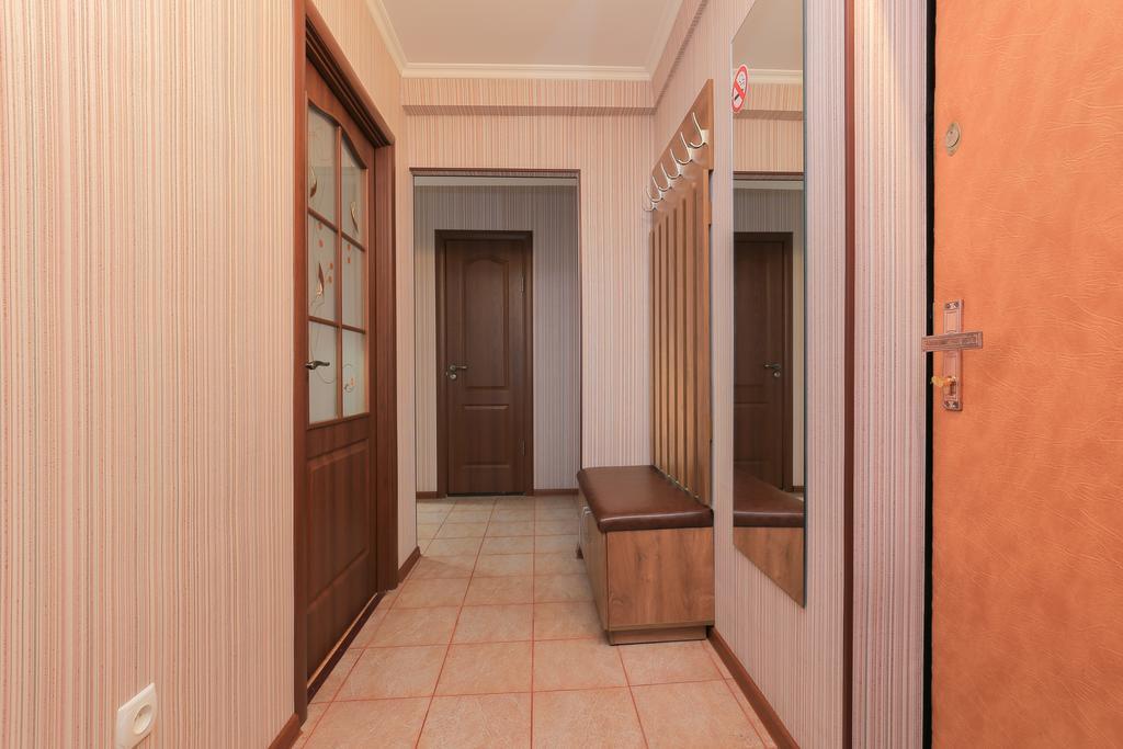 Apartment On Obolonskiy Prospect 12 Kyiv Exterior photo